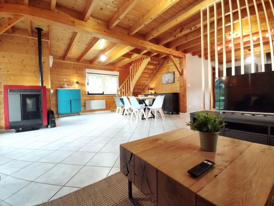 Le Vivaldi, Au Coeur Du Massif Vosgien Avec Terrain De Petanque Villa Rochesson Exterior photo